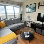 Sunset Heights Bright 2Br With City Views And Free Parking