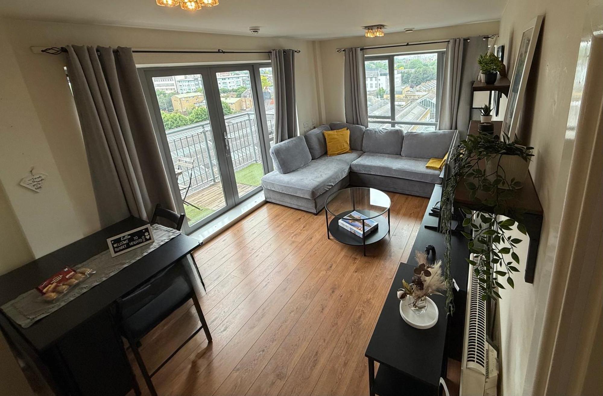 Sunset Heights Bright 2br With Views And Free Parking Apartment *
