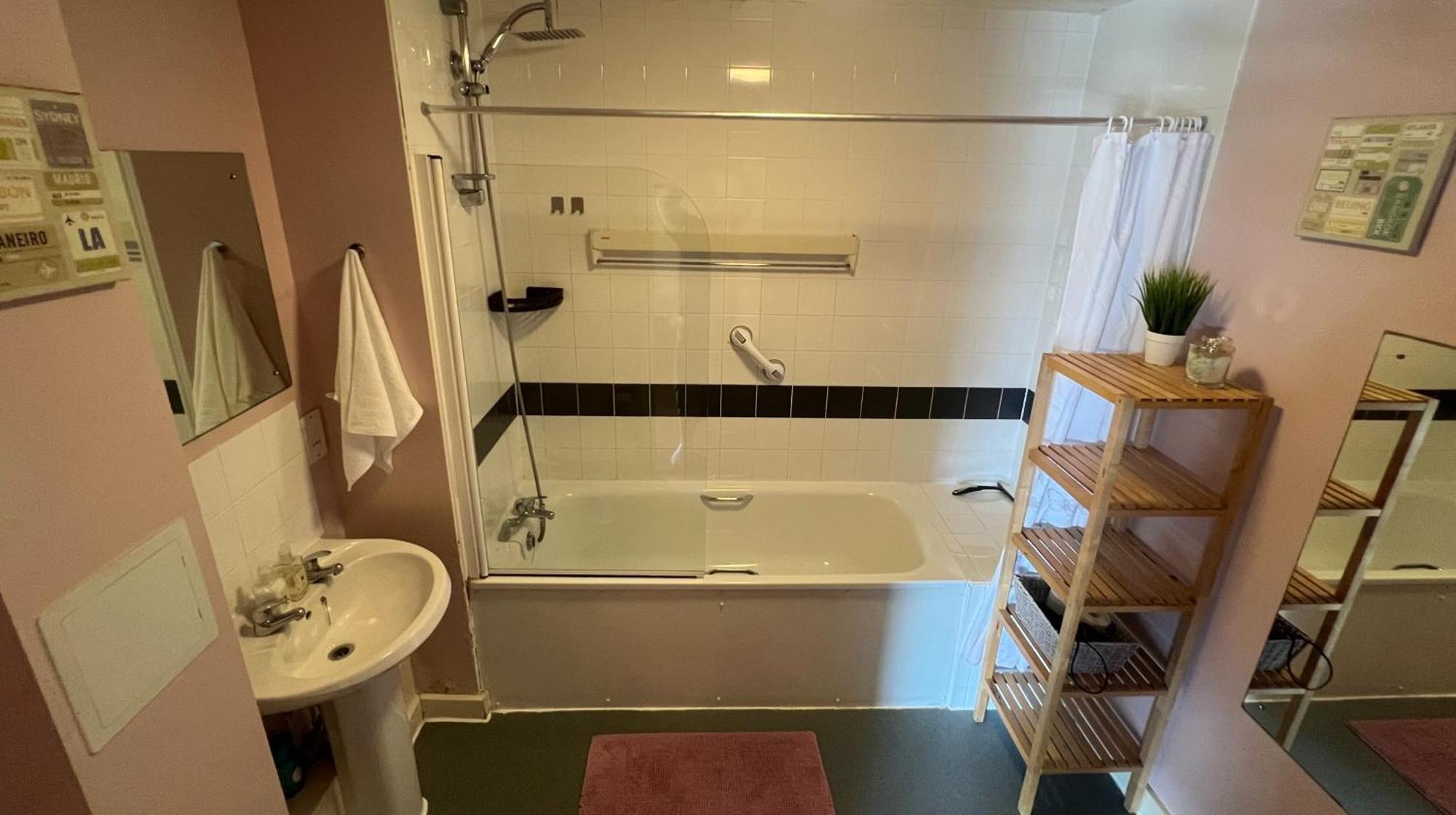 Sunset Heights Bright 2br With Views And Free Parking *