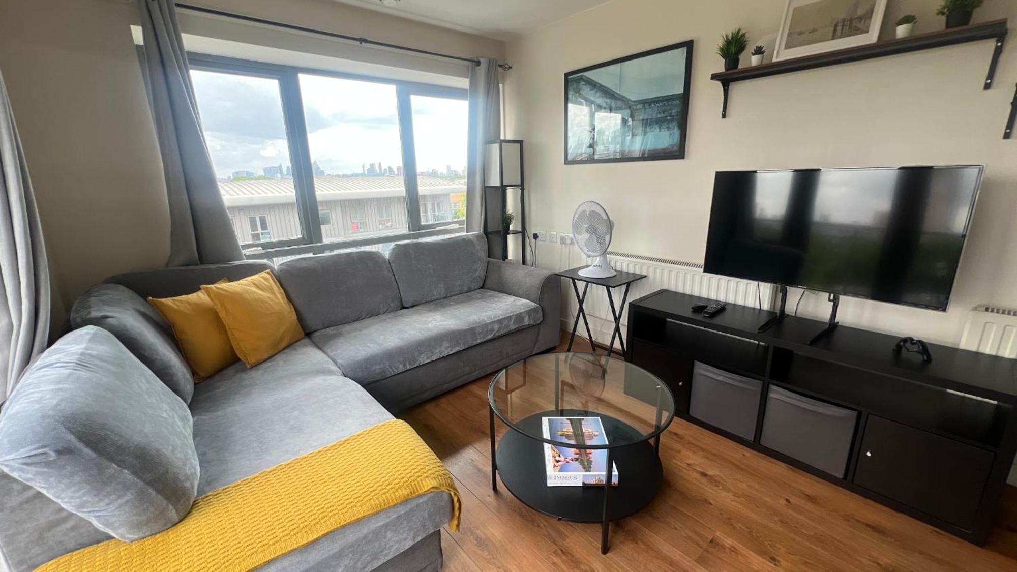 Apartment Sunset Heights Bright 2br With Views And Free Parking *